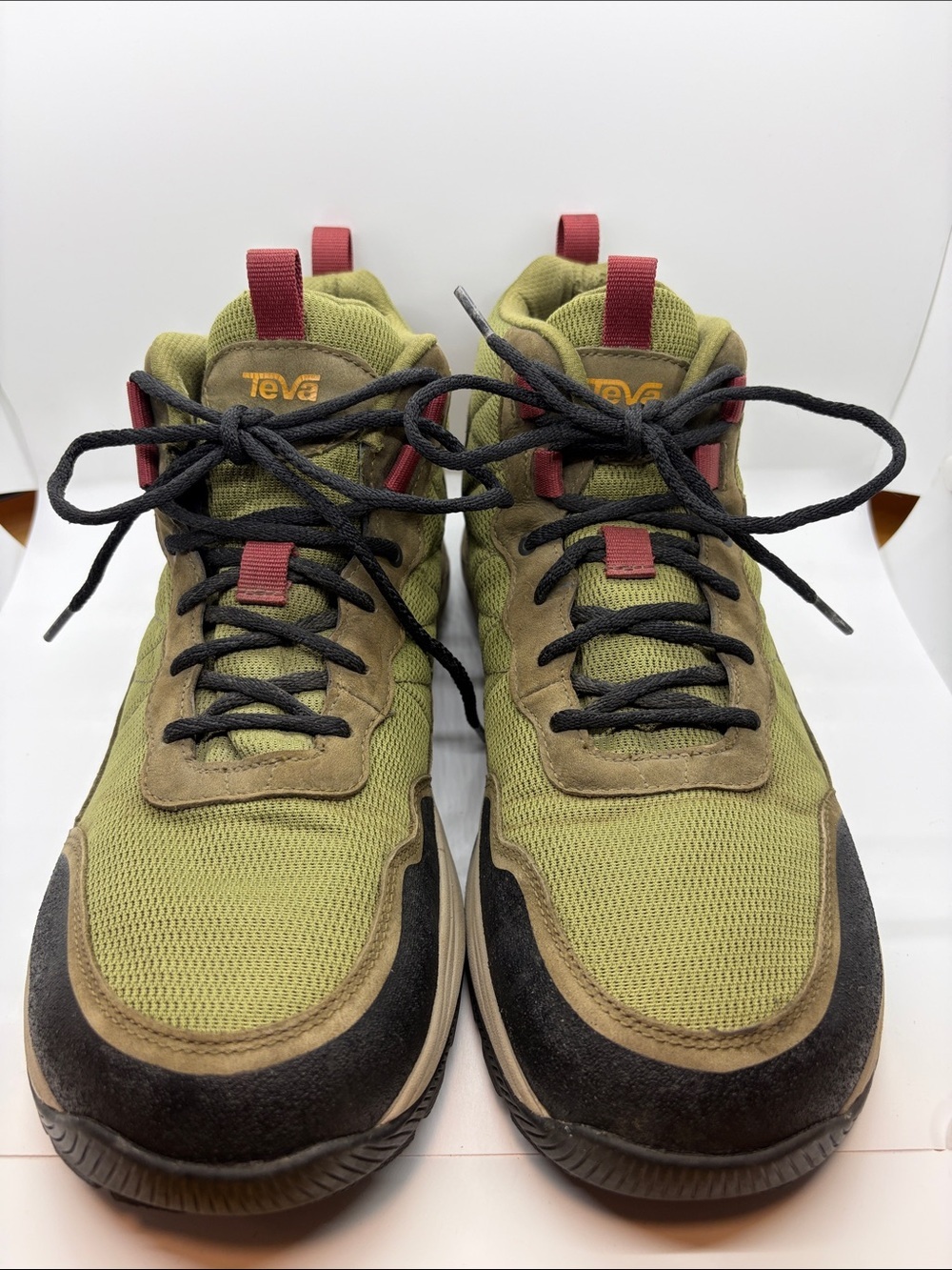 Men’s Teva Olive Green and Black Men's Ridgeview Hiking Boots-size 12